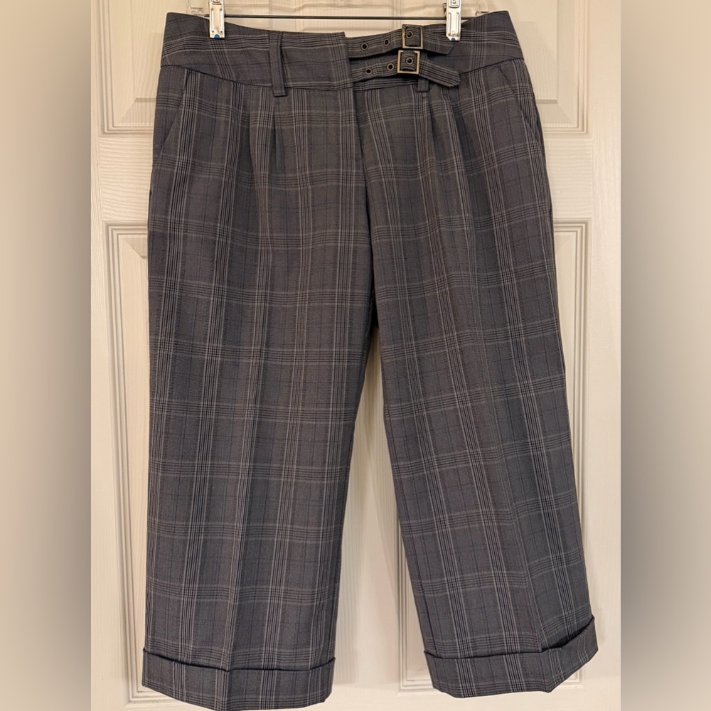 Daisy Fuentes Moda Plaid Capri Pants Size 6